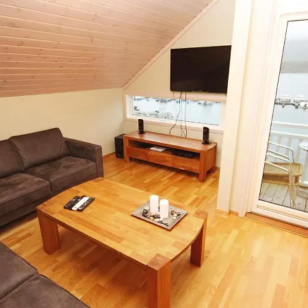 Foreneset Ferienhaus Jelsa