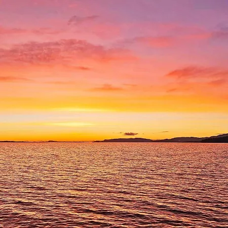 Foreneset Сasa de vacaciones Jelsa